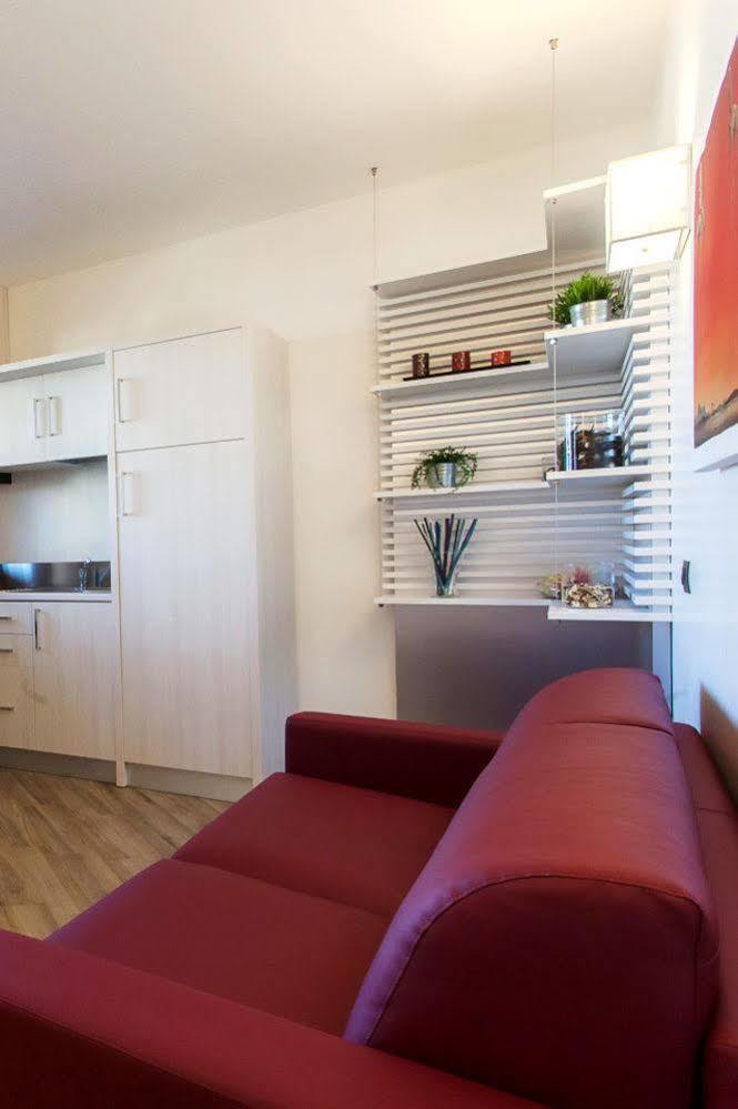 Domus Anagnina Villa Чампино Екстериор снимка